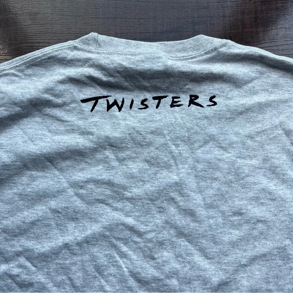 Twisters Movie Rare Promo Glen Powell 2024 Men’s Large Shirt! - Picture 5 of 5